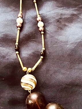 NECKLACE GOLD & PURPLE GLASS BALLS WITH GOLD/PURPLE/WHITE LAMPWORK GLASS BEADS &